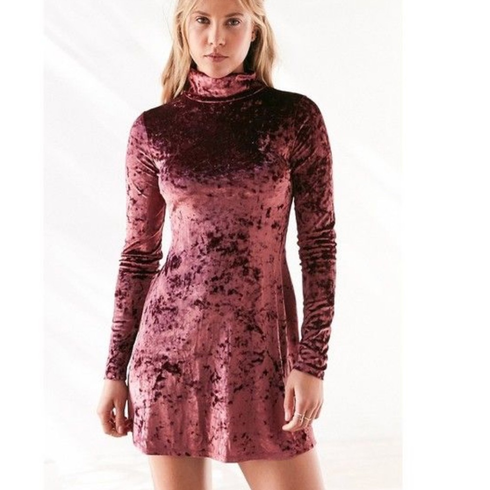 Red velvet mini dress, perfect condition, small.
